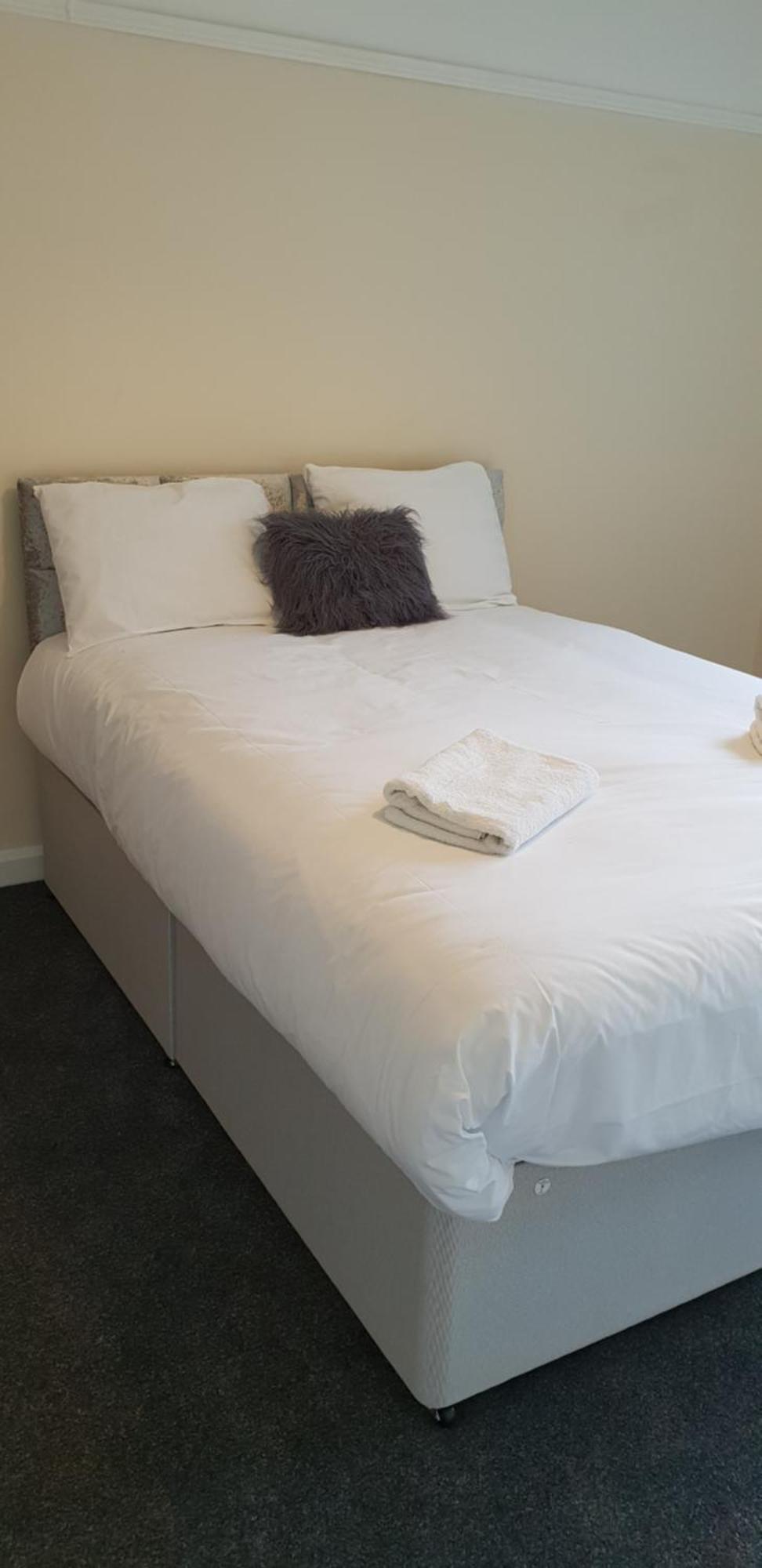 House In Wollaton, * Nottingham